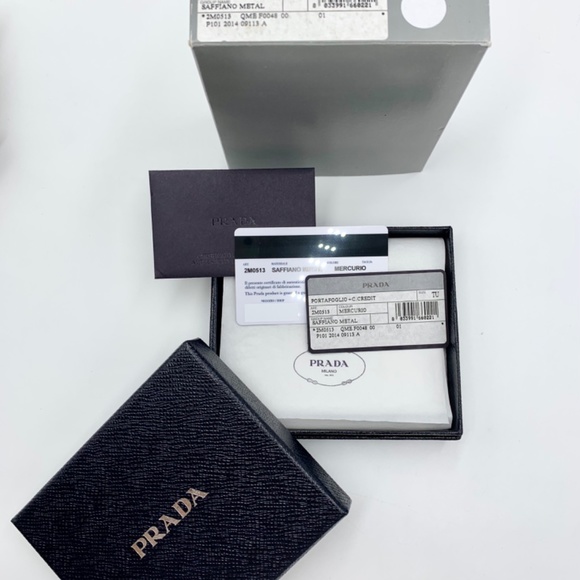 PRADA SAFFIANO Bi-Fold Wallet in Mercurio (Grey) BNIB - Picture 11 of 12